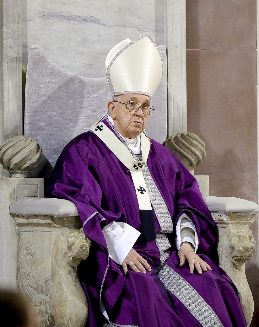Pápež dodnes prekvapuje svojimi