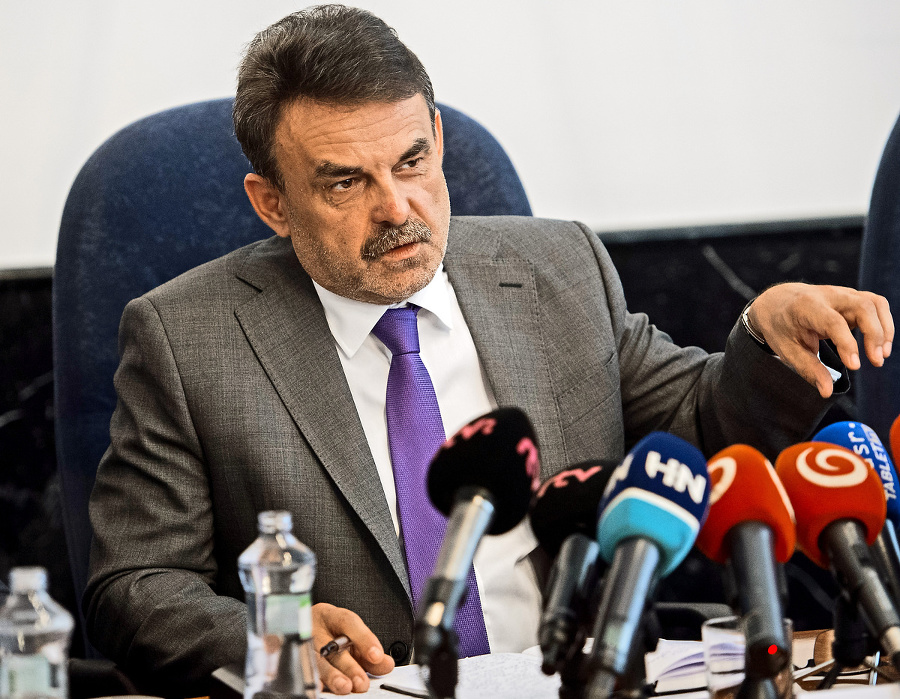 Generálny prokurátor naložil sebe aj ministerke pôdohospodárstva.