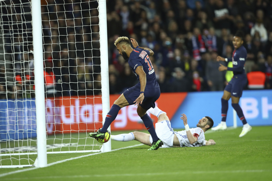 Moment, keď Eric Choupo-Moting