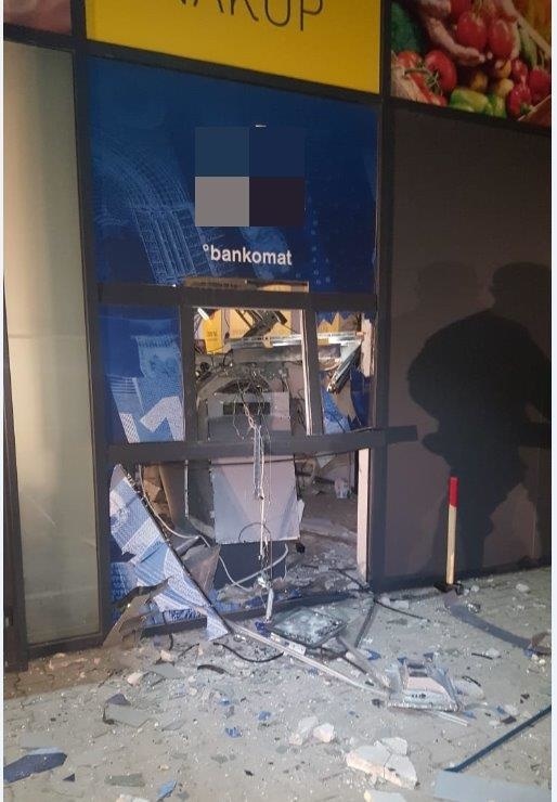 Tento bankomat explodoval v