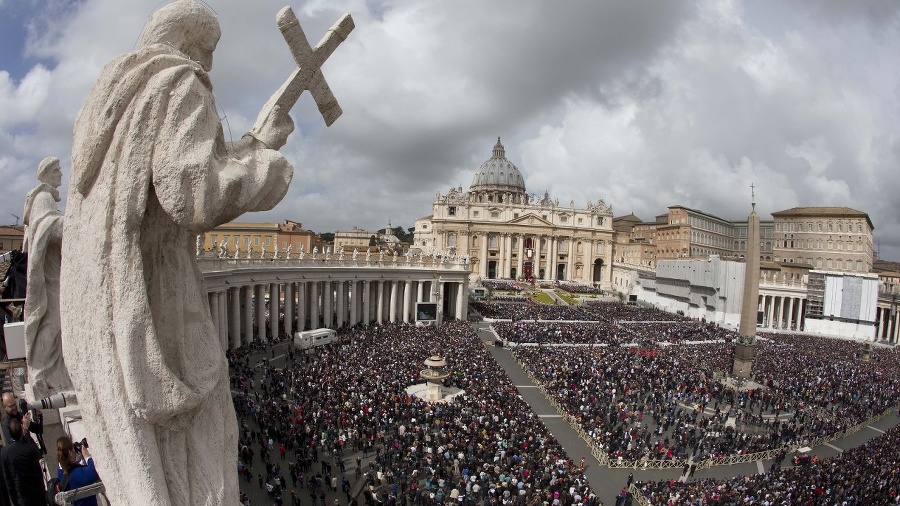 Do Vatikánu prišli tisíce