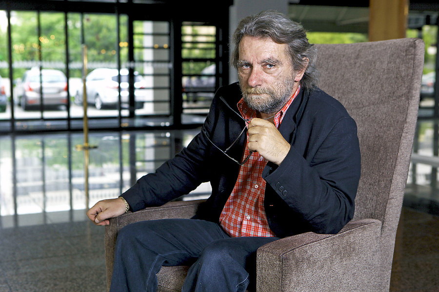 Ján Baránek, politológ.