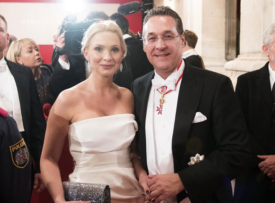 Heinz-Christian Strache s manželkou