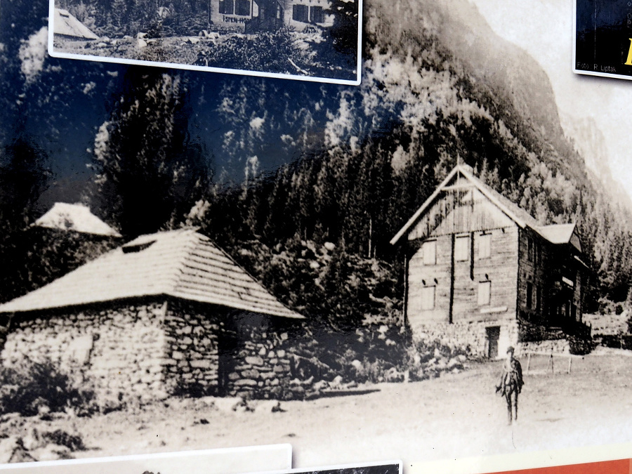 1889.