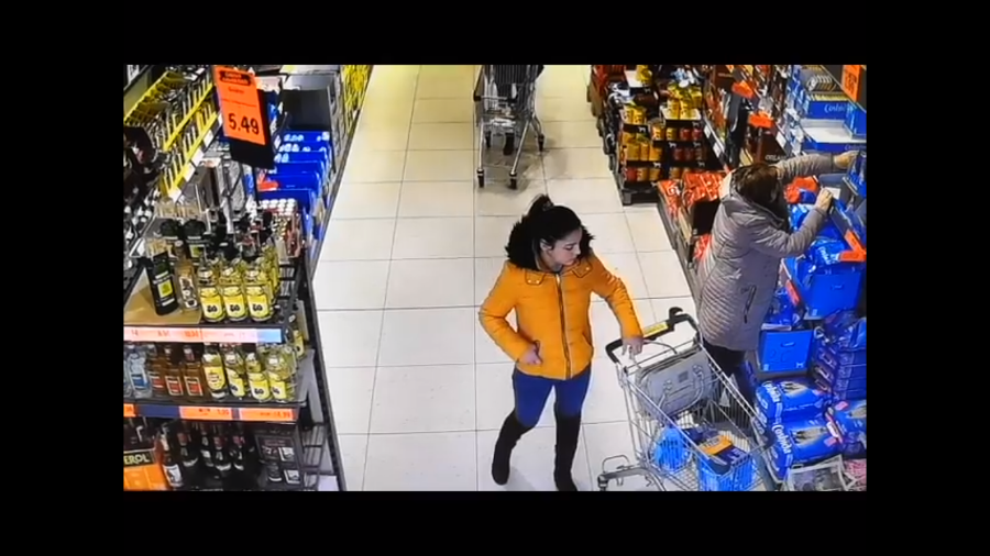 Polícia hľadá zlodejku, ktorá