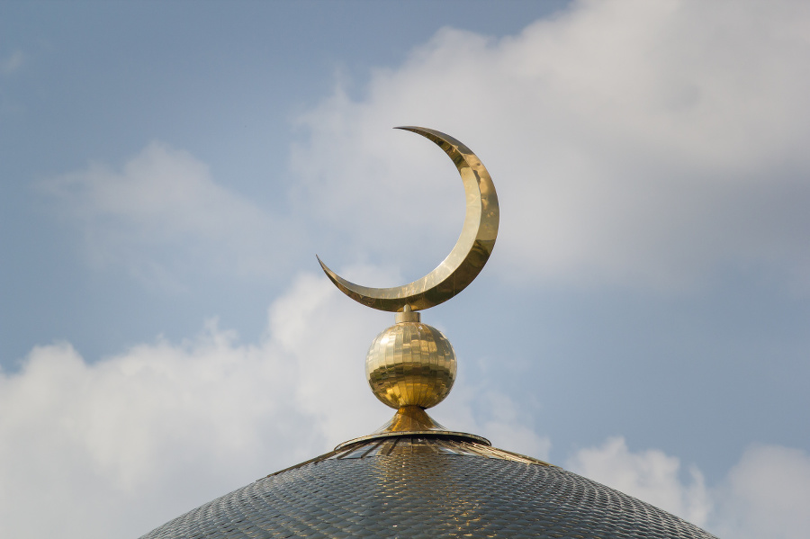 Islamic moon - the