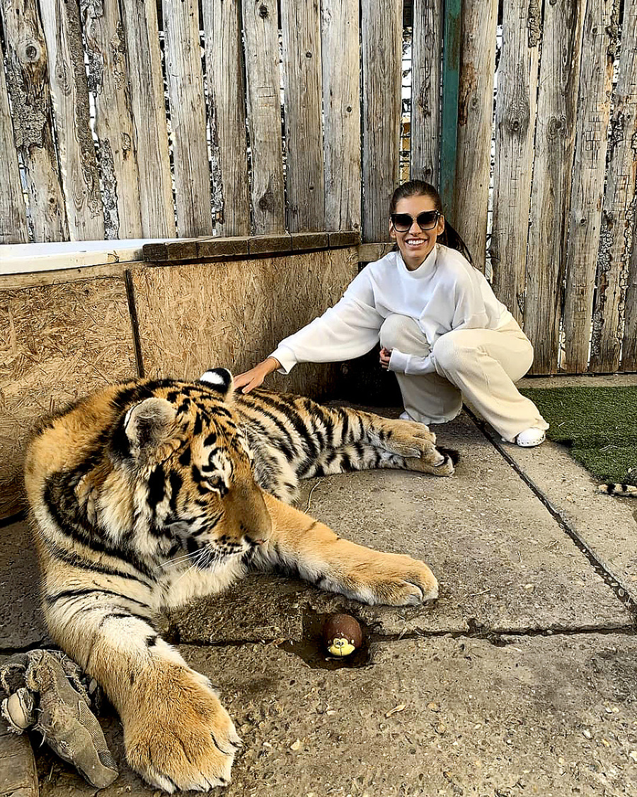 Jasmina Alagič s tigrom.