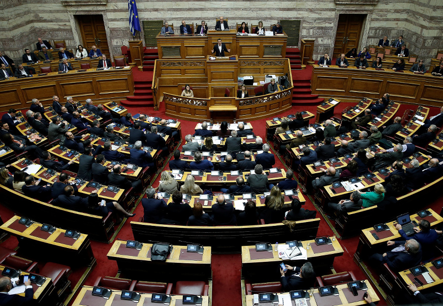 Grécky parlament počas ratifikácie