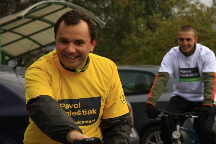 Viceprimátor Pavol Holeštiak (46)