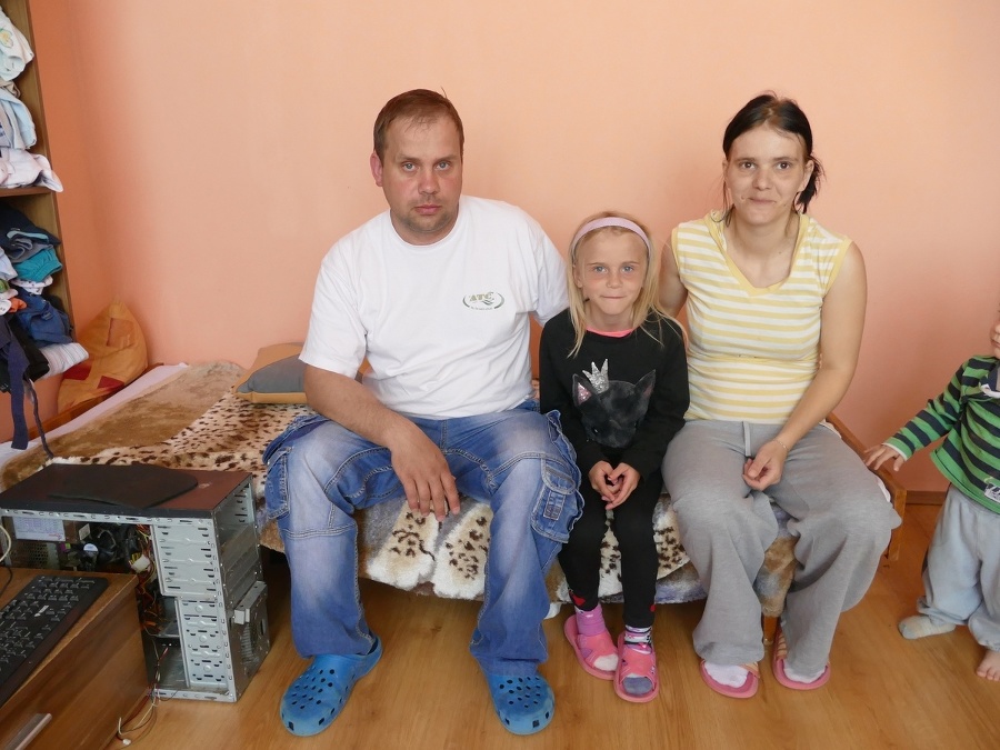 Po článku v Novom Čase otcovu  žiadosť o príspevok na opatrovanie  chorej Laurinky (7) schválili.