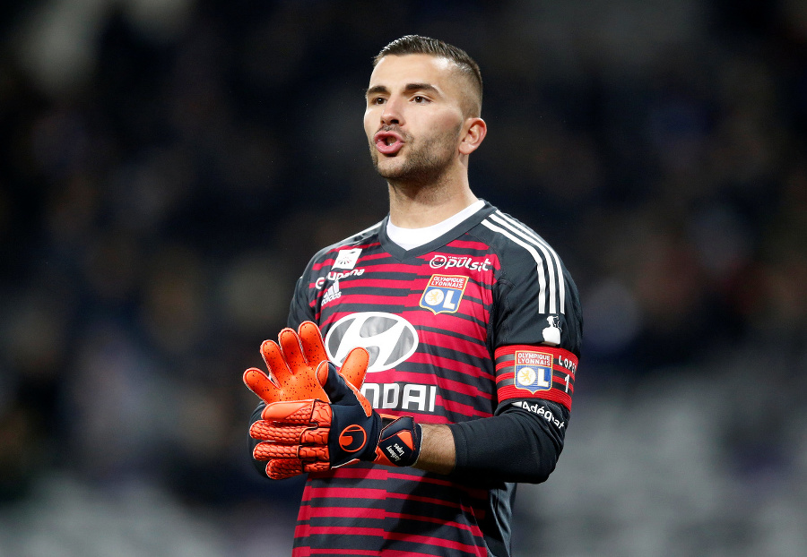 Brankár Anthony Lopes podržal