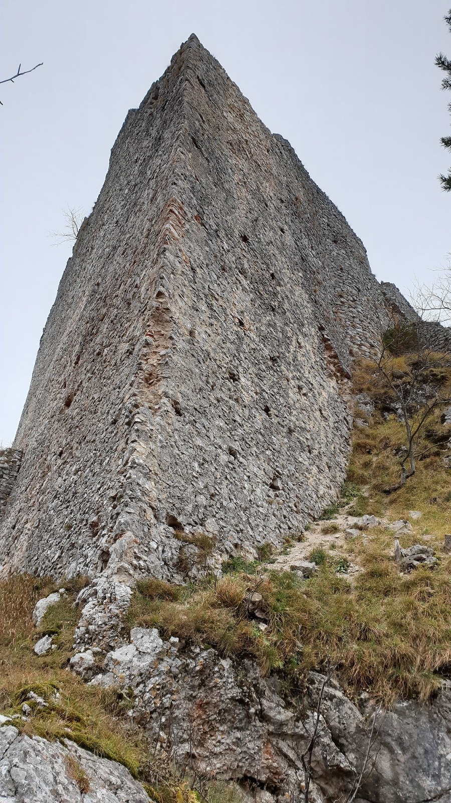 Protiturecký bastión Muránskeho hradu.