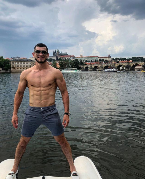 MMA zápasník Makhmud Muradov
