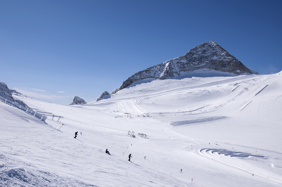 Hintertux Glacier with skiers,