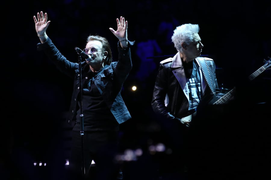 U2 počas októbrového koncertu