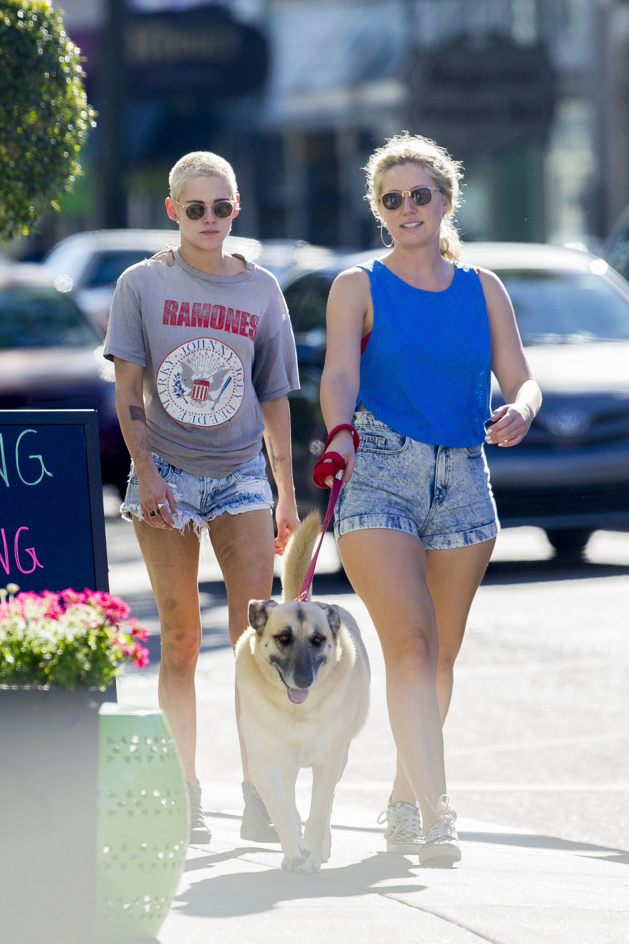 Herečka Kristen Stewart a modelka Stella Maxwell