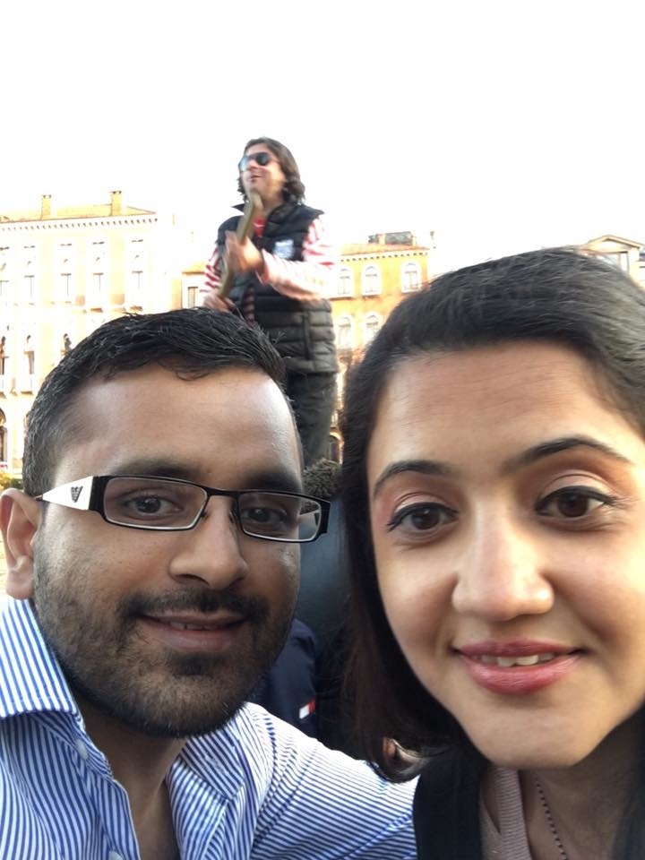Mitesh Patel s manželkou