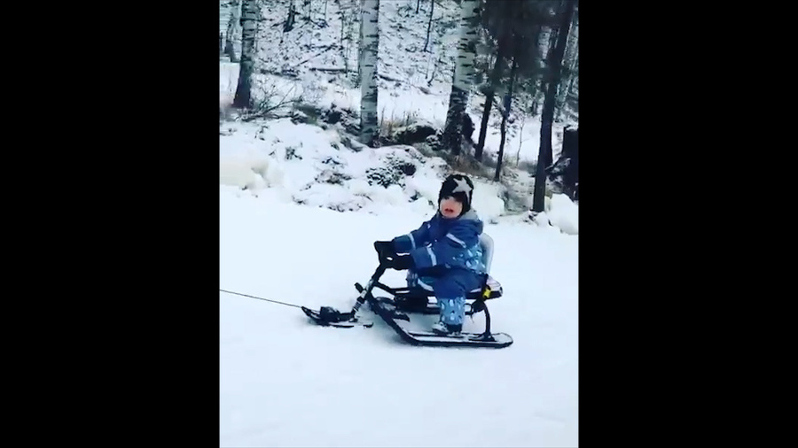 Synovecnašej slávnej biatlonistky si