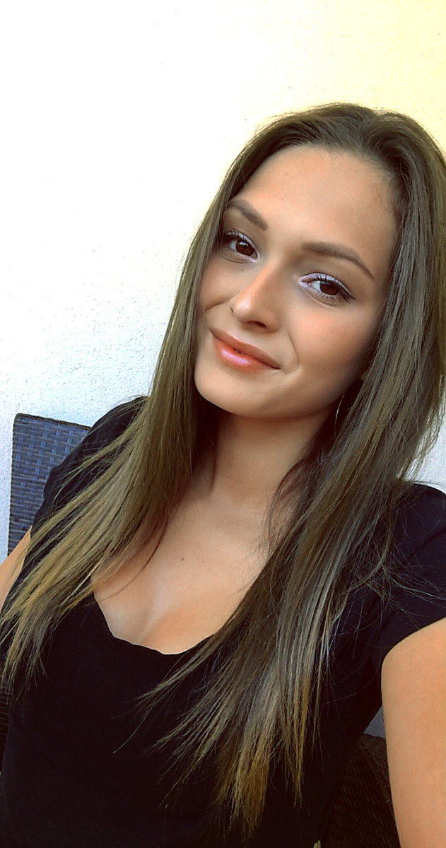 Alexandra Benková (17) z