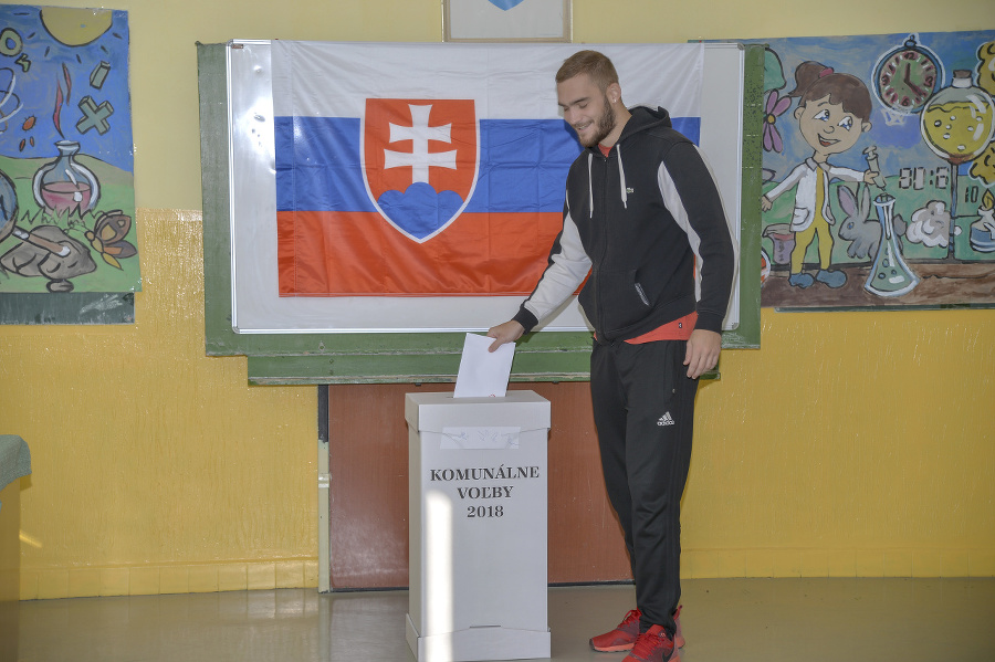 Takmer polovica slovenských voličov