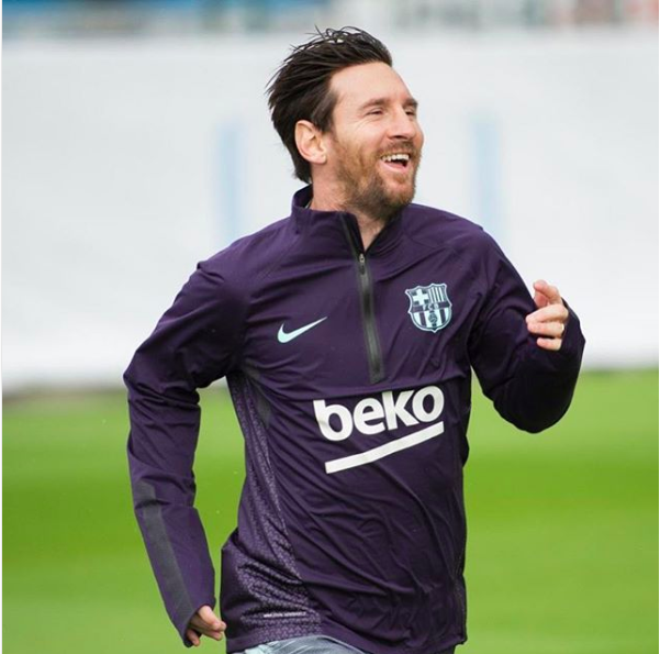 Messi už naplno trénuje.