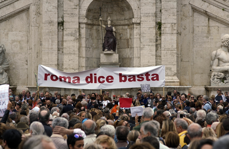 V Ríme protestovali proti