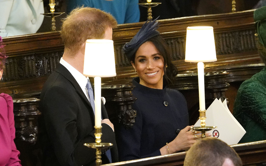 Princ Harry a vojvodkyňa Meghan na svadbe princeznej Eugenie a Jacka Brooksbanka.