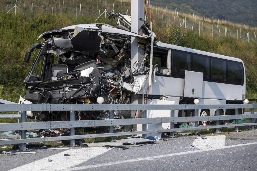 Nehoda autobusu vo Švajčiarsku.