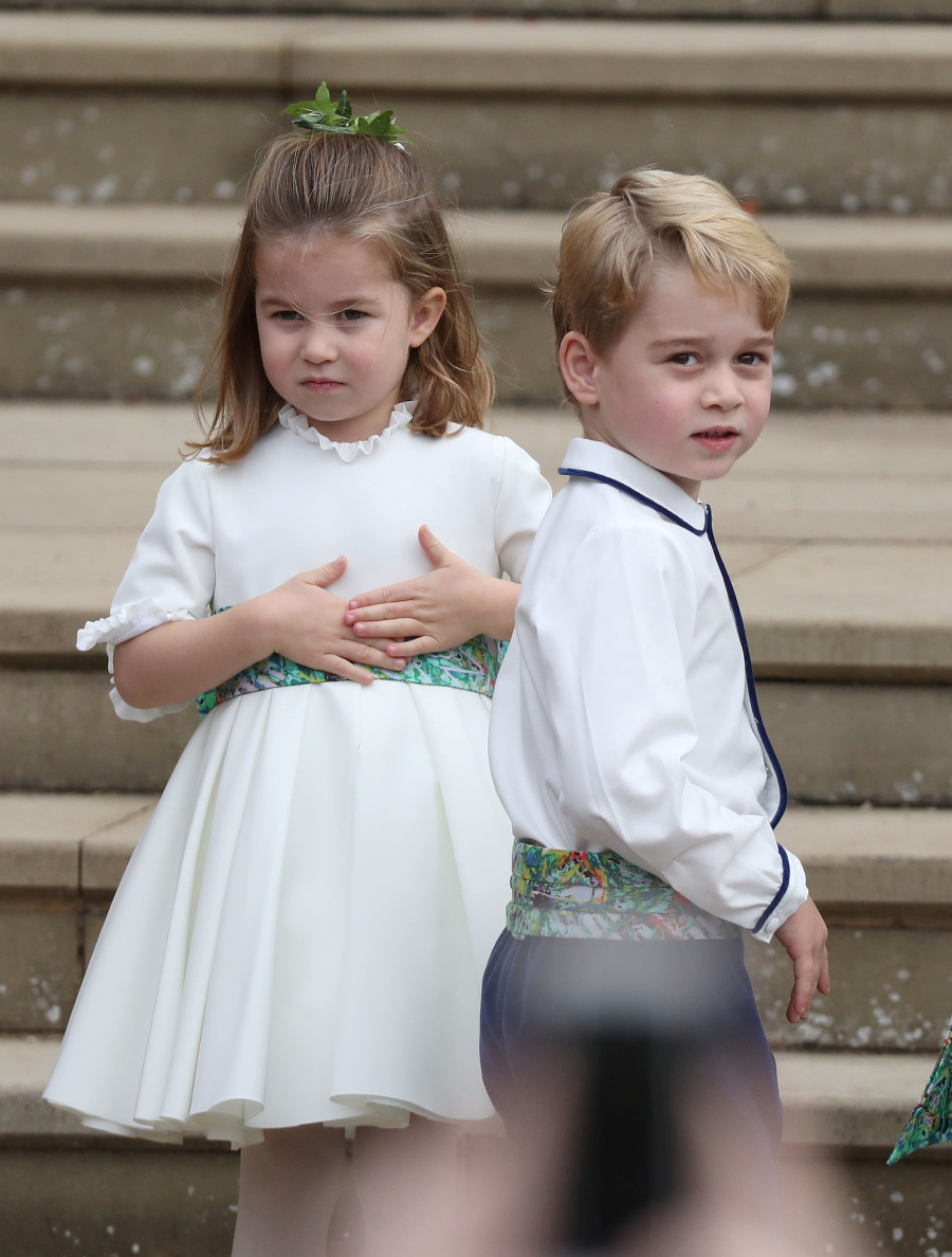 Charlotte a George na svadbe princeznej Eugenie a Jacka Brooksbanka.