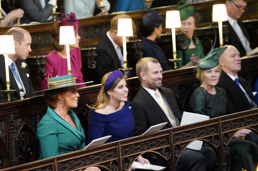 Členovia kráľovskej rodiny na svadbe princeznej Eugenie a Jacka Brooksbanka.
