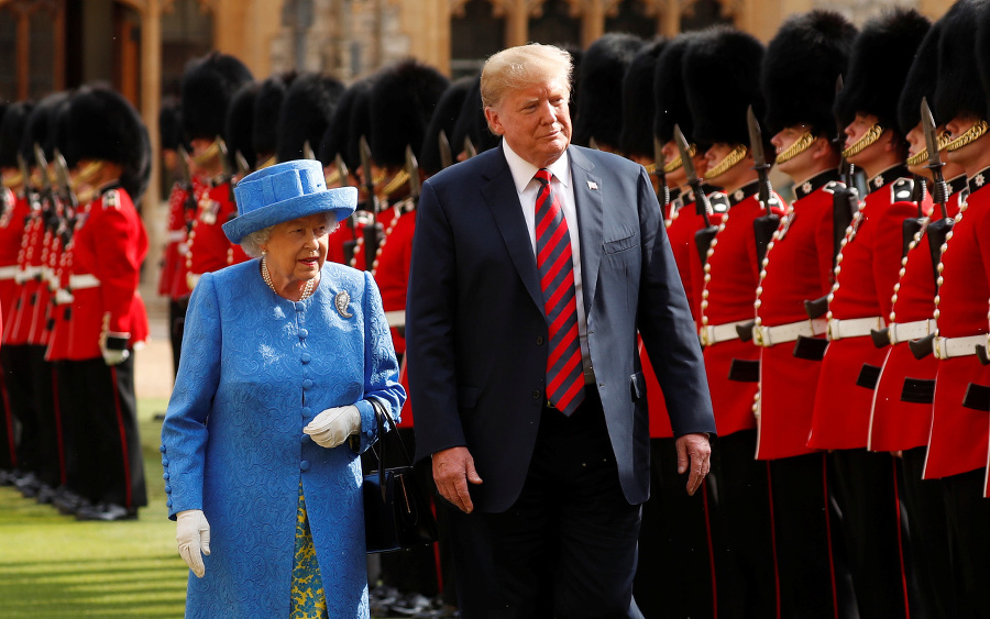 Donald Trump a kráľovná
