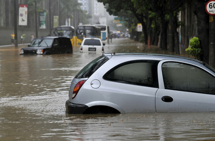 car submerged inthe flood