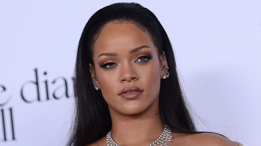 Rihanna na akcii Diamond