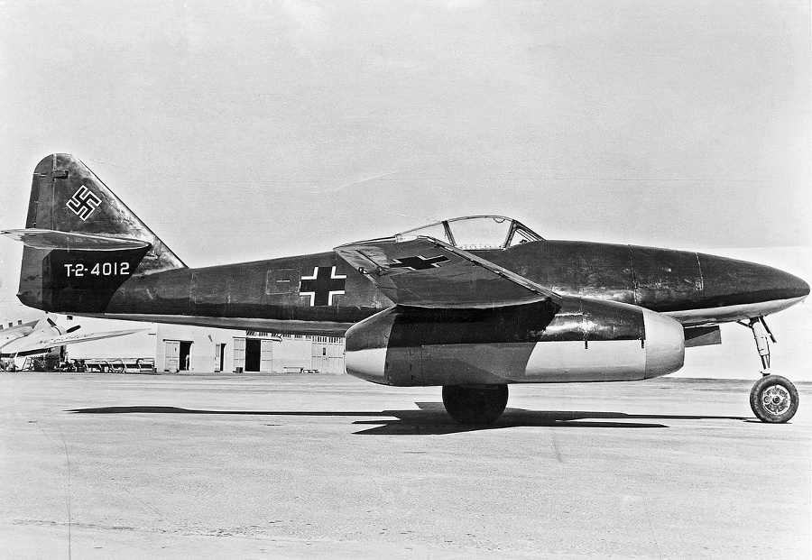 MESSERSCHSMITT ME 262