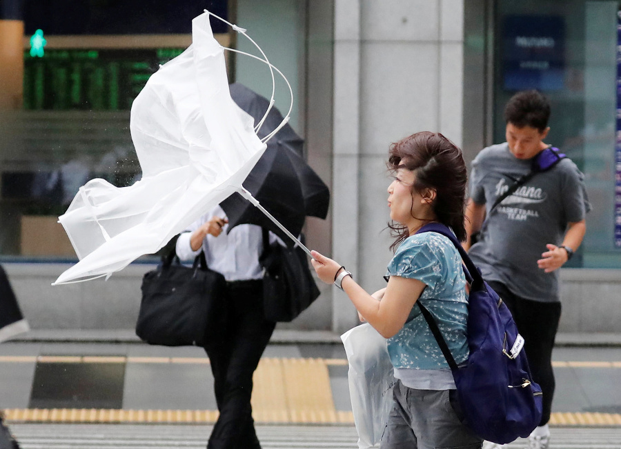 Japonsko zasiahol tajfún. 