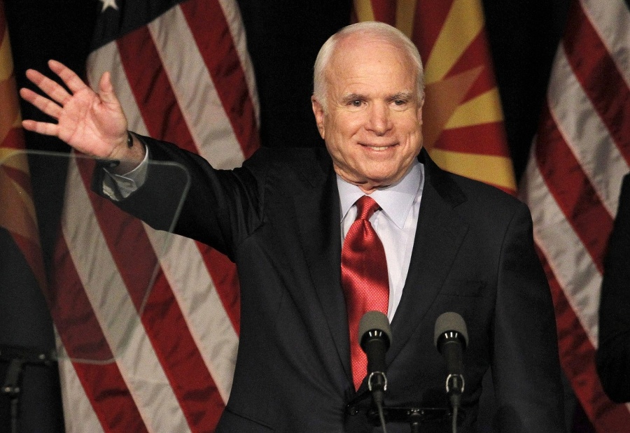 John McCain sa raduje,