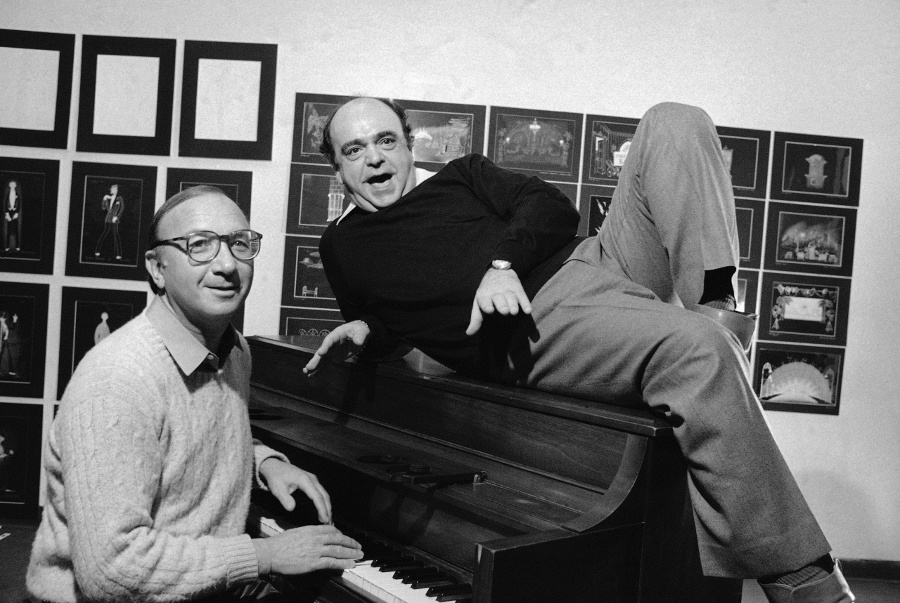 Neil Simon zomrel vo