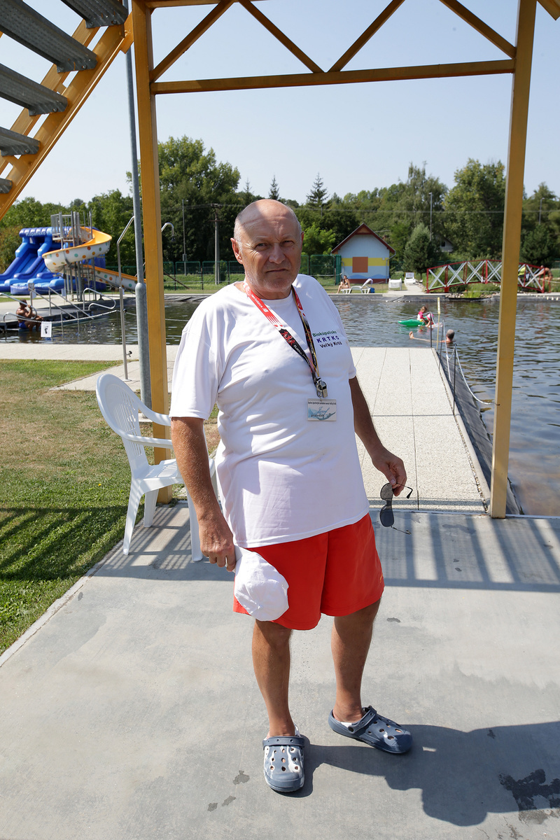 Jozef Lacko (58), plavčík,