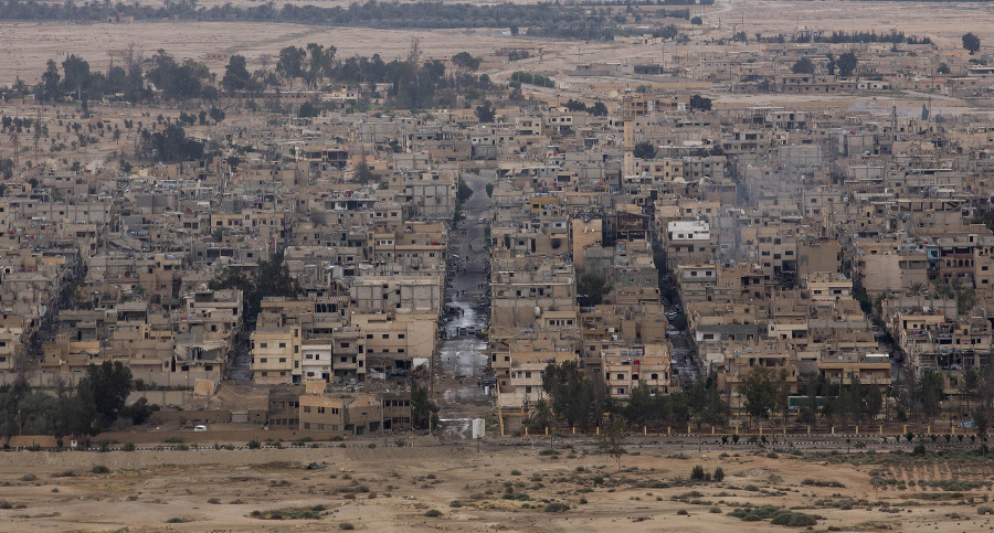 Zničená časť Palmýry v