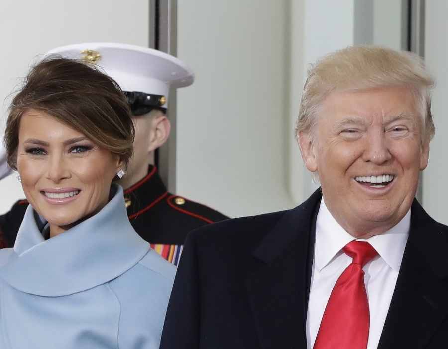 Trump je s manželkou
