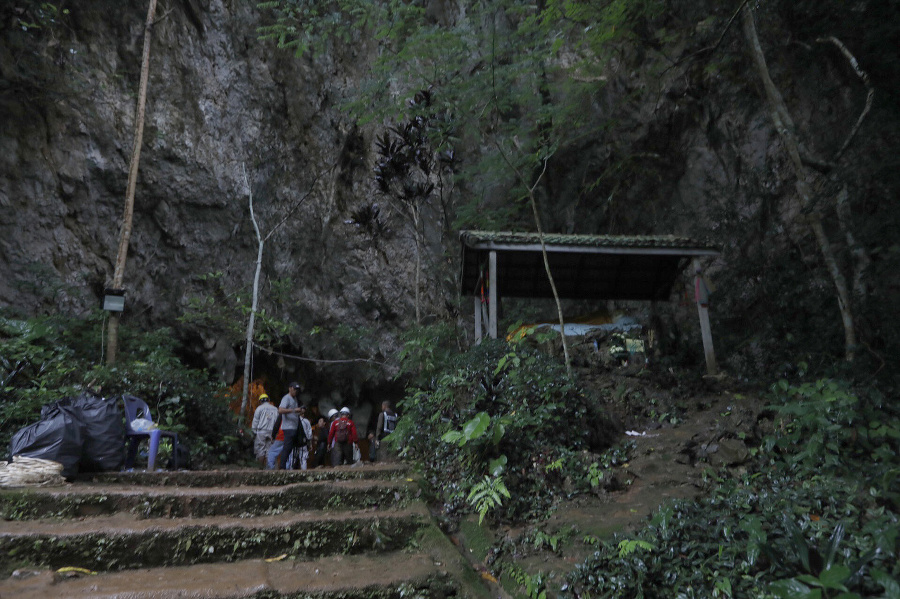 Jaskyňa Tham Luang je