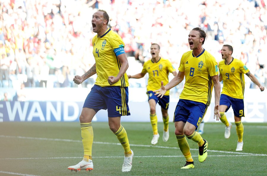 Radosť Švédskych futbalistov.