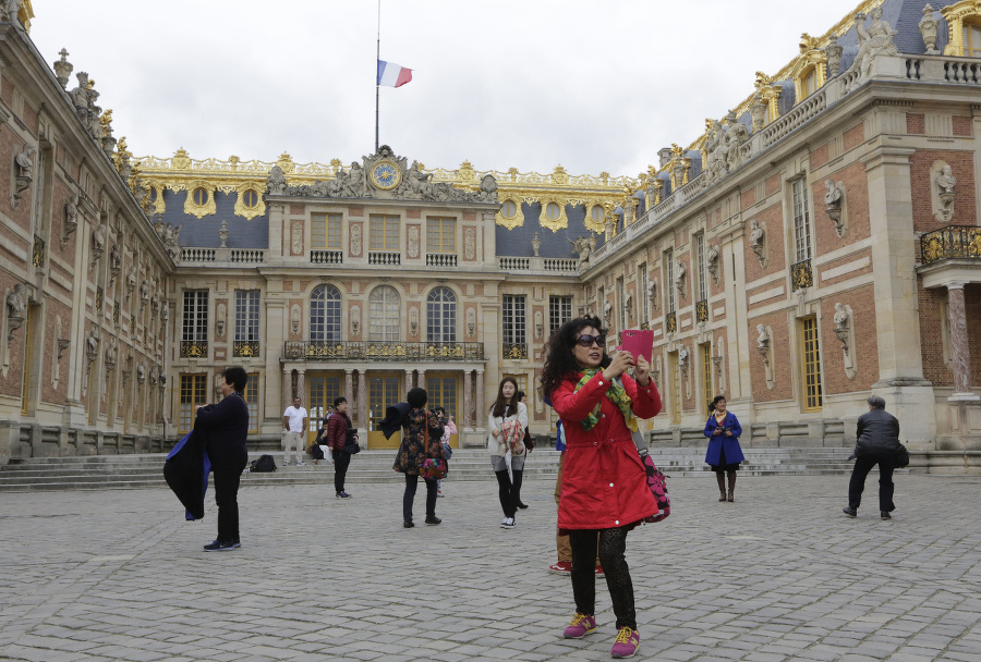Zámok vo Versailles zostal
