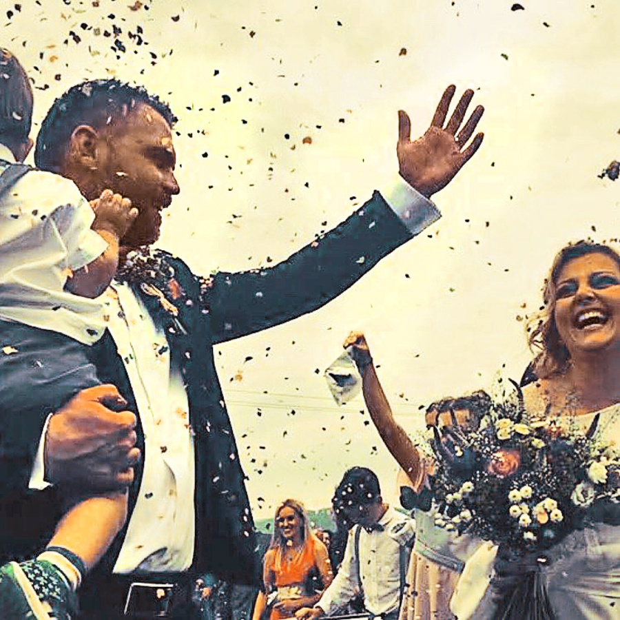Známa autorka povedala svoje áno priateľovi Pawlovi.