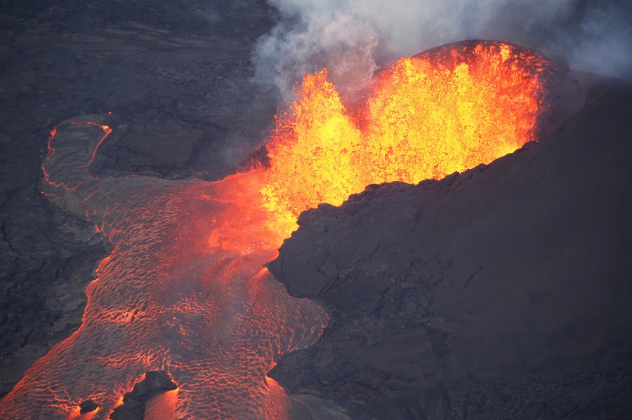 Havajská sopka Kilauea opäť