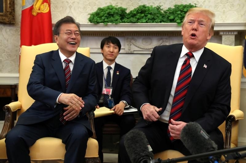 Trump s juhokórejským prezidentom
