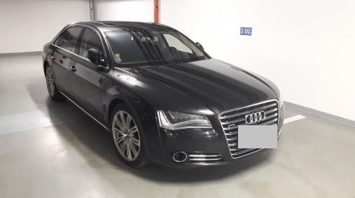 AUDI A8 Long 