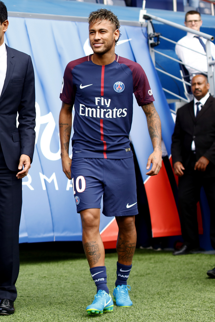 Neymar  s dresom