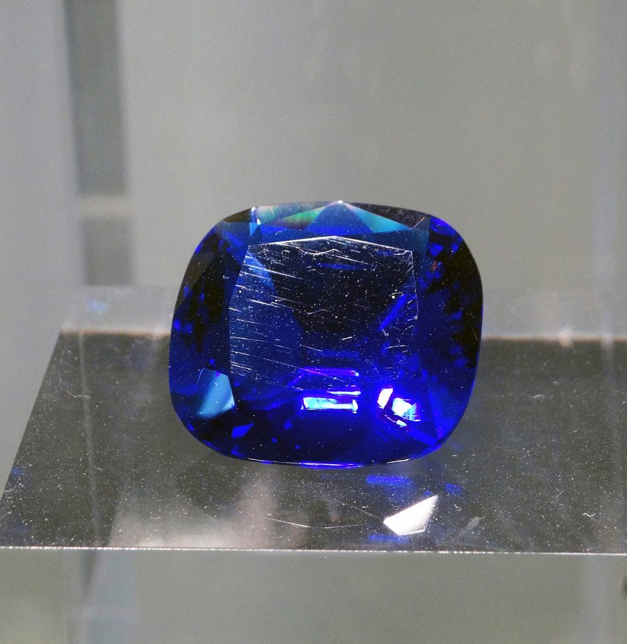 MODRÝ VĎAKA BÓRU: Diamant