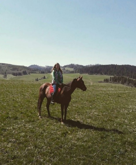 Jessica miluje kone.